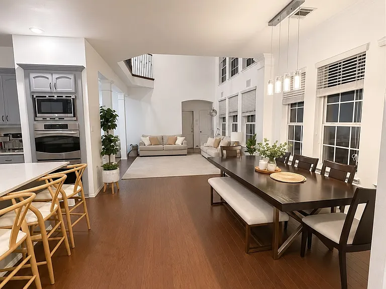 232 Buckingham Ave — Photo 4