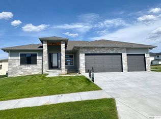 3913 S 211th St, Elkhorn, NE 68022