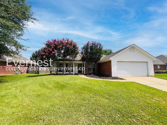 223 Crosscreek Dr