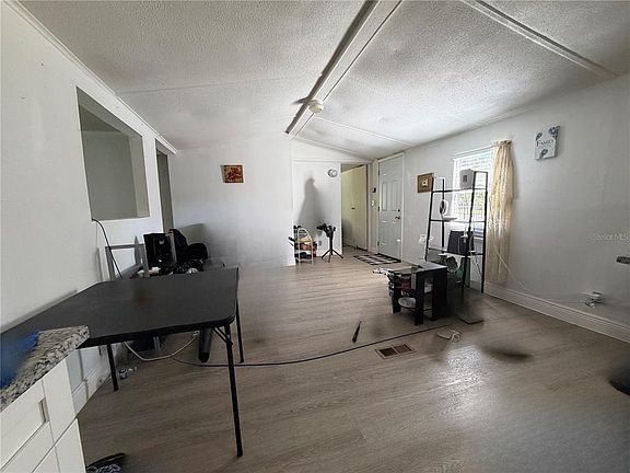 5th image of 17327 TROJANTOWN DRIVE