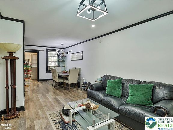 3rd image of 252 E Ettwein St