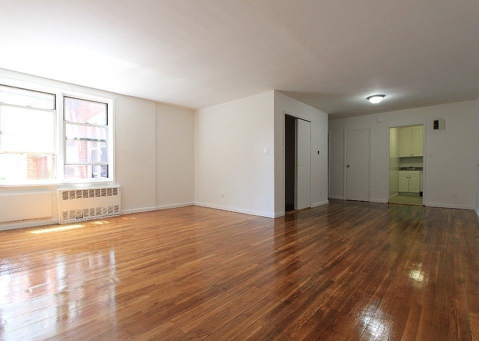 1st image of 144-67 41st Ave #524