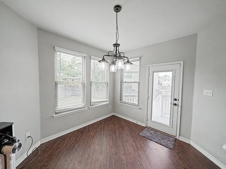 9406 Copperway — Photo 20