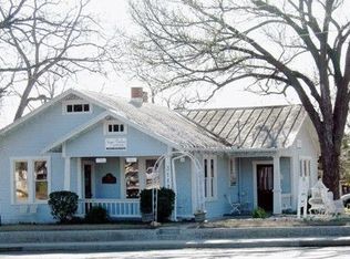 311 S Washington St, Fredericksburg, TX 78624