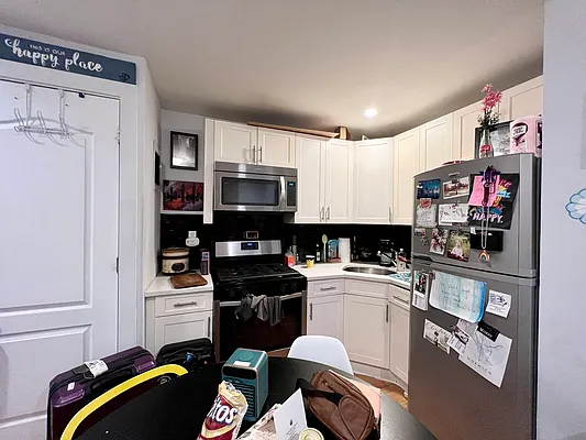 Rented by Pear NYC LLC | media 23