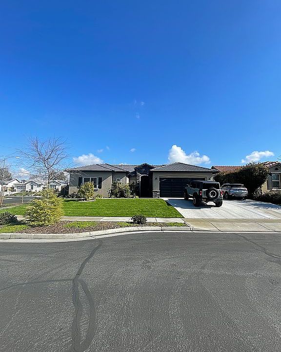1st image of 5323 Rose Arbor Ln