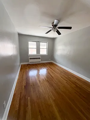 Bedroom, photo 1