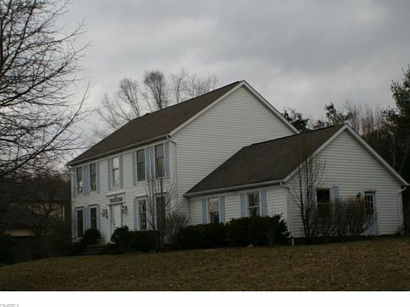 5th image of 265 N Pine Ct