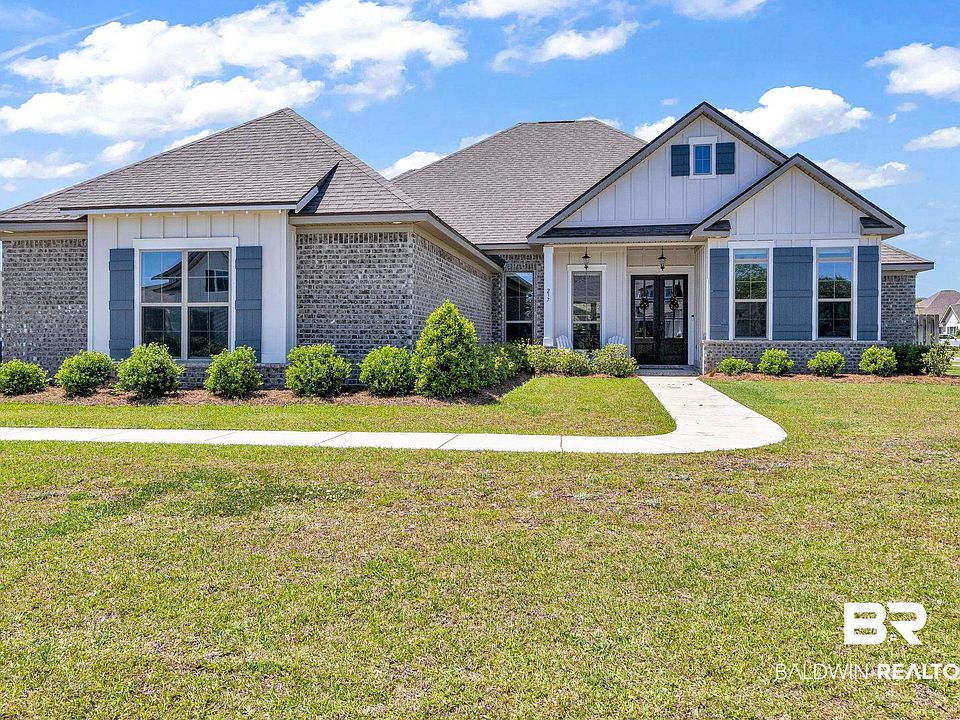 1st image of 237 Hemlock Dr