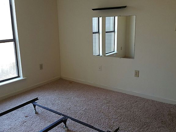5th image of 25 Lake Barnett Dr
