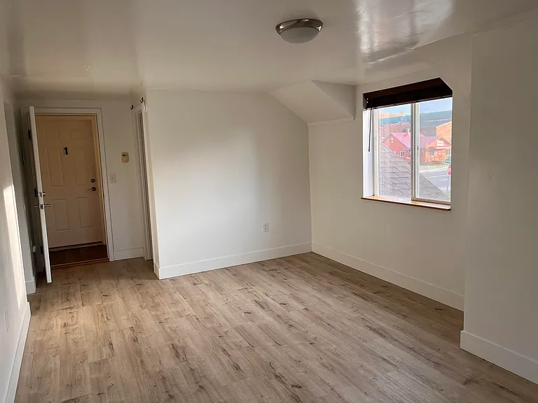 3451 College Rd #2 — Photo 4