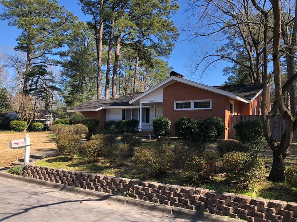 1st image of 1600 Oaklawn Ave