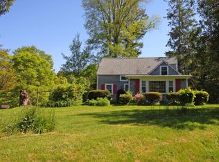 36 Lovells Ln, Mashpee, MA 02649