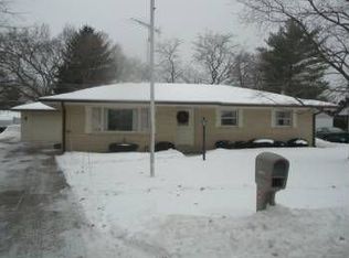 4915 Fletcher Pl, Rockford, IL 61108