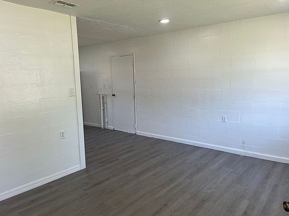 3rd image of 103-198 Horizon Cir SW #2B-1BA-775SQFT
