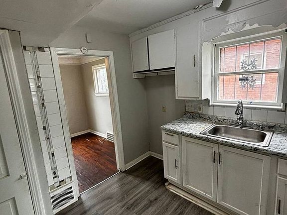 2nd image of 17519 Throckley Ave