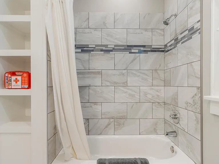 1220 N Cheyenne Ave — Photo 17