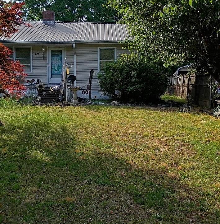 1st image of 421 Columbia Avenue