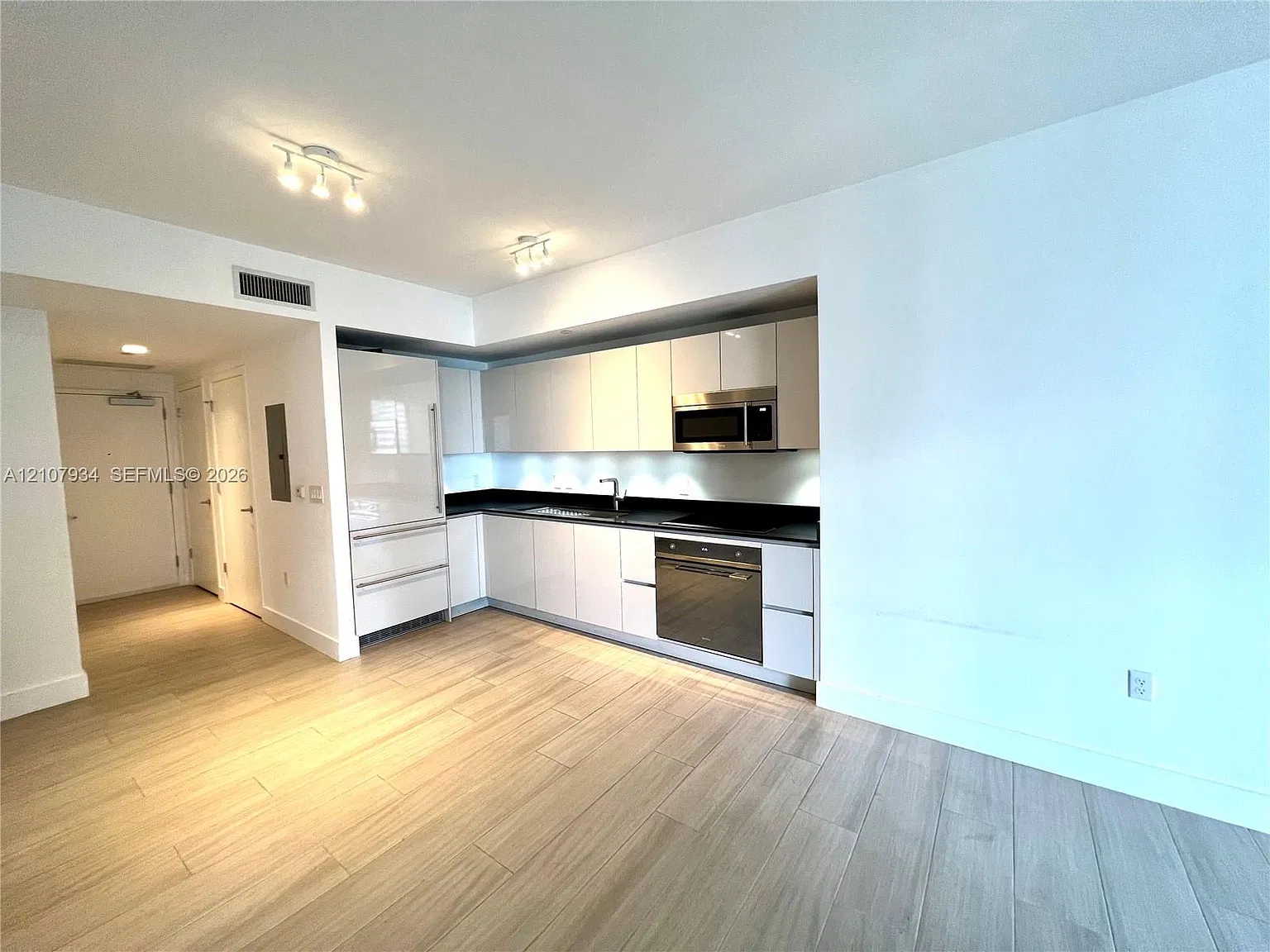1010 Brickell Condo — Photo 3