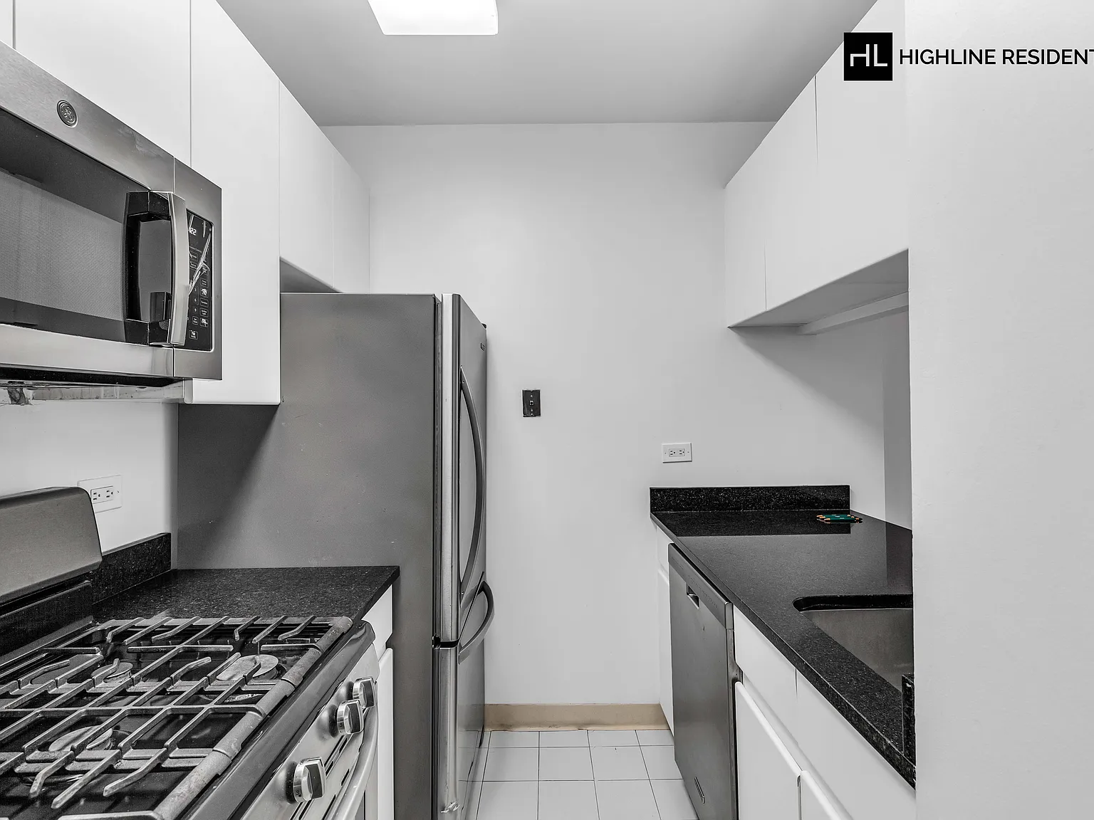 250 East 40th Street — Photo 3