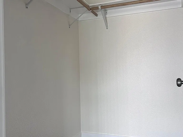 463 Peralta Ave — Photo 16