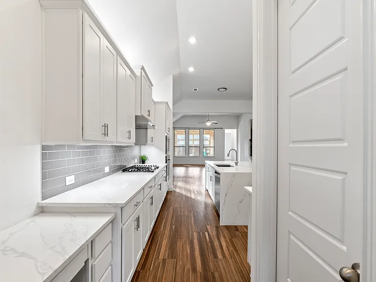 2614 High Bluff Dr — Photo 9
