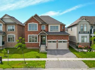 28 Dey Dr W, Collingwood, ON L9Y 4C5