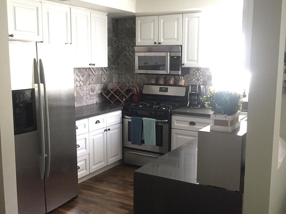 1st image of 2043 E 5th St