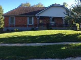 3rd image of 7107 E 131st St