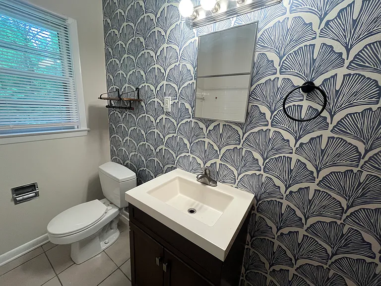 5 Howell St #5 — Photo 5