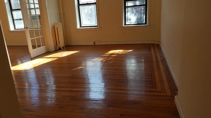 Rented by Zuz Realty | media 28