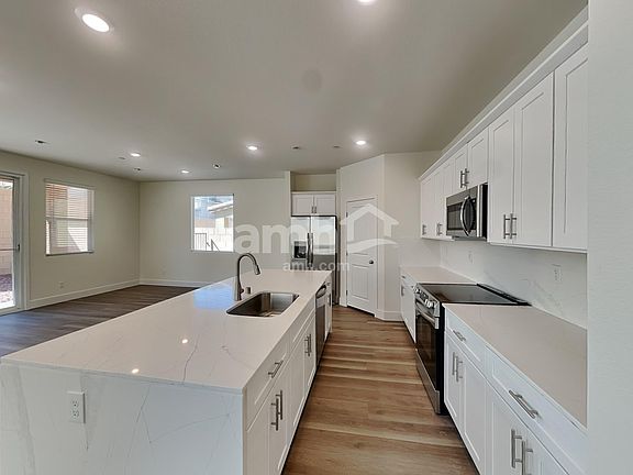 4th image of 259 Austin Bellerose Pl
