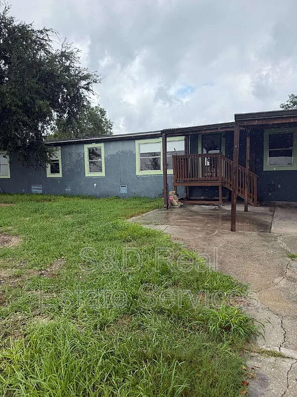3 bed, 2.0 bath, 1680 sqft, $1,760 — Photo 2