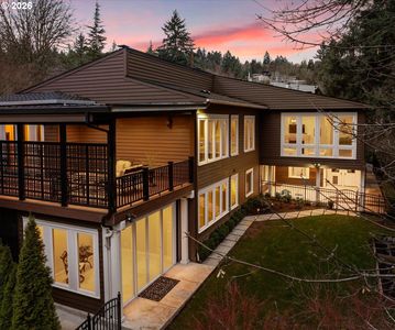 2744 SW Sherwood Dr, Portland, OR, 97201