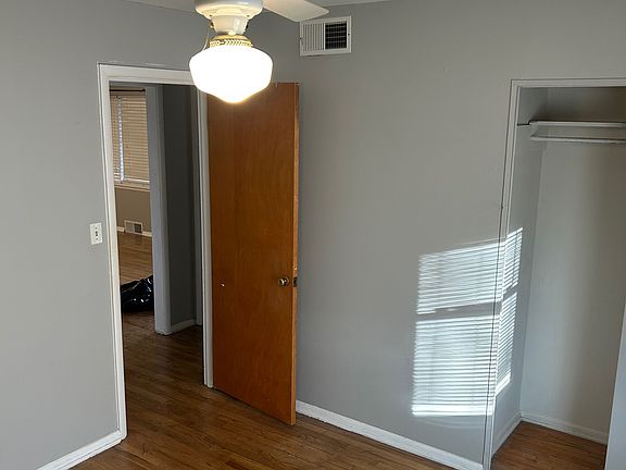 4th image of 431 SE Queenstown Ave
