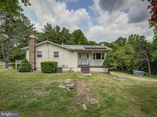 10166 Conde Rd, Marshall, VA 20115