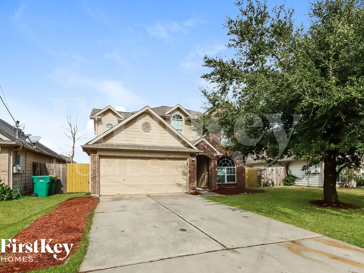 4 bed, 2.5 bath, 2045 sqft, $2,070 — Photo 2