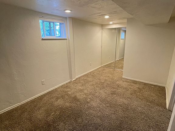 5th image of 2223 E Bengal Blvd