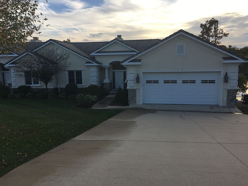 1st image of 212 Cordoba Point