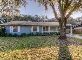 6214 Sweetwater Dr E, Lakeland, FL 33811