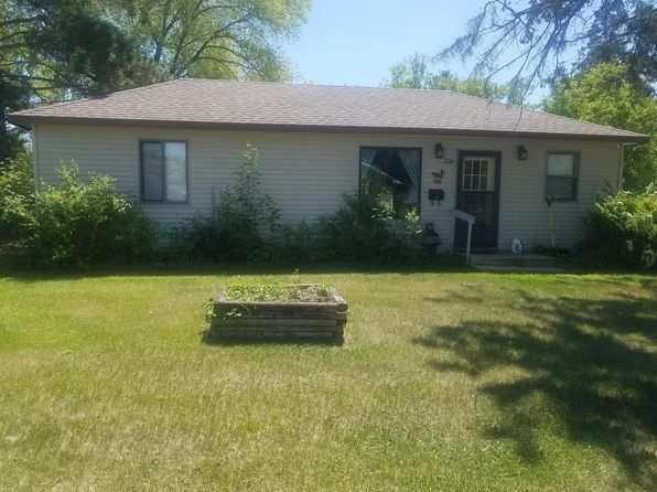 504 3rd St W