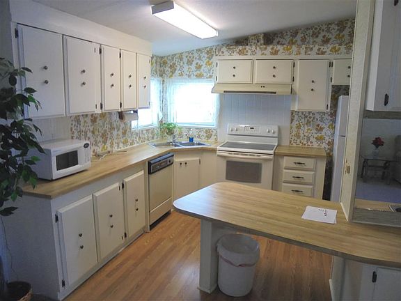 4th image of 1335 Fleming Ave Lot 135