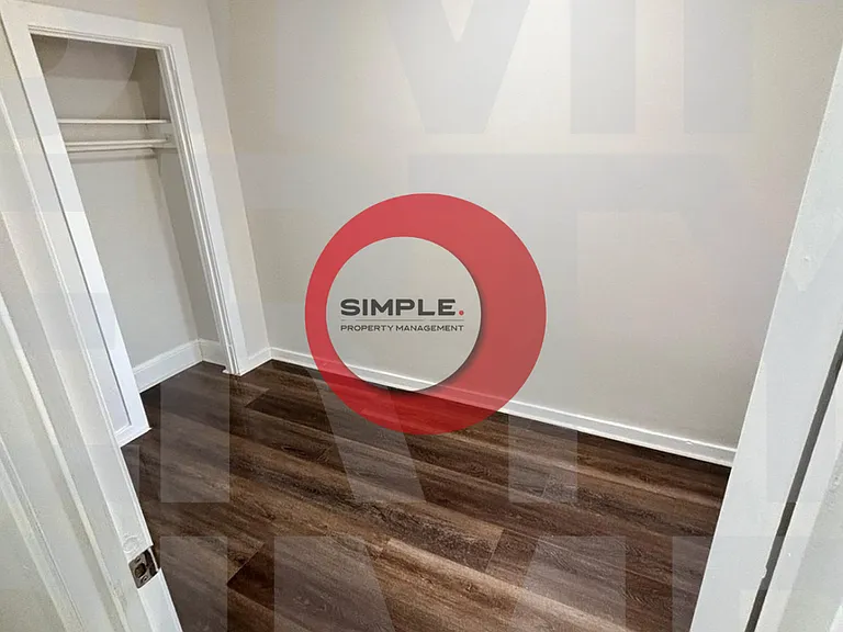 1146 Locust St — Photo 10