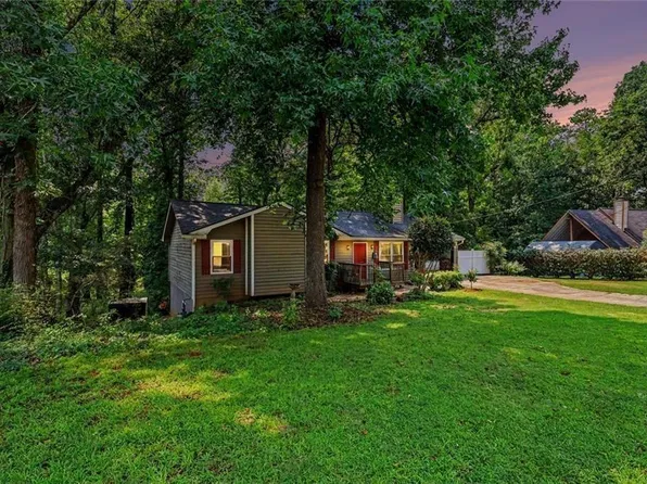 2845 Cinnamon Ct SE, Conyers, GA 30094