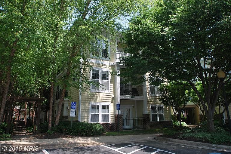 1st image of 935 Beacon Square Ct APT 24
