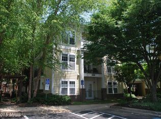 935 Beacon Square Ct APT 24, Gaithersburg, MD 20878