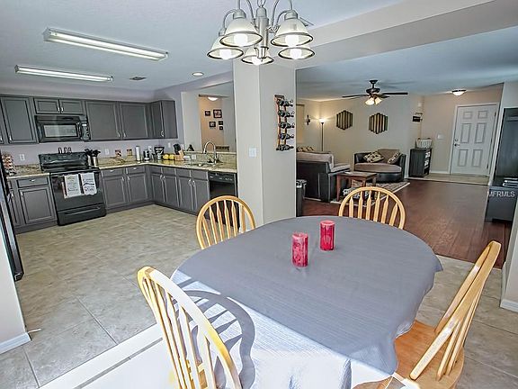 3rd image of 791 Lakeview Pointe Dr