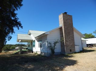 109 N 4th St, Mertzon, TX 76941