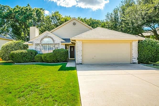 1st image of 517 Bent Creek Dr