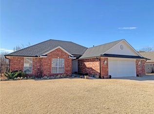 1303 Berkshire Pl, Shawnee, OK 74804